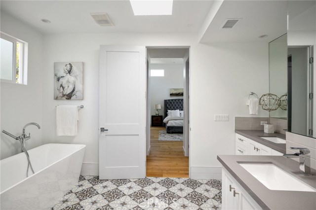 2006 Morgan Lane, Redondo Beach, California 90278, 4 Bedrooms Bedrooms, ,3 BathroomsBathrooms,Residential,Sold,Morgan,SB20119516