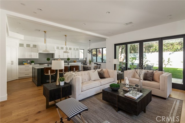 2400 John Street, Manhattan Beach, California 90266, 5 Bedrooms Bedrooms, ,2 BathroomsBathrooms,Residential,Sold,John,SB19208383