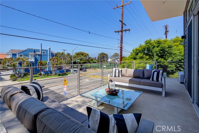 102 Prospect Avenue, Redondo Beach, California 90277, 3 Bedrooms Bedrooms, ,1 BathroomBathrooms,Residential,Sold,Prospect,SB19223229