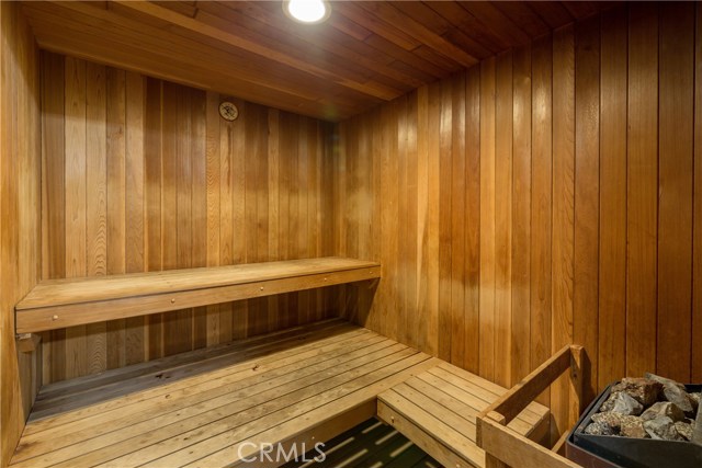 Men's and Women's Separate Saunas