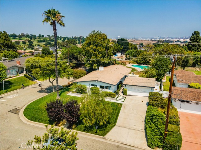 26 Gaucho Drive, Rolling Hills Estates, California 90274, 4 Bedrooms Bedrooms, ,2 BathroomsBathrooms,Residential,Sold,Gaucho,SB21153280