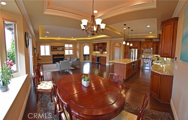 1807 Huntington Lane, Redondo Beach, California 90278, 4 Bedrooms Bedrooms, ,3 BathroomsBathrooms,Residential,Sold,Huntington,SB19151183