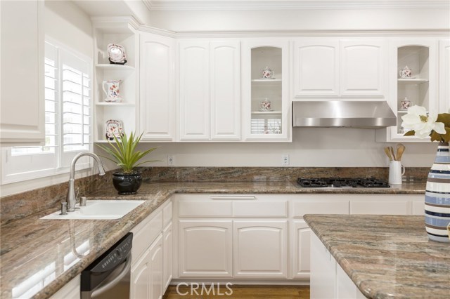 2515 Voorhees Avenue, Redondo Beach, California 90278, 4 Bedrooms Bedrooms, ,4 BathroomsBathrooms,Residential,Sold,Voorhees,SB18062969