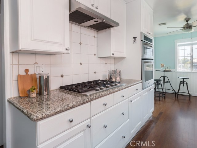 1204 11th Place, Hermosa Beach, California 90254, 3 Bedrooms Bedrooms, ,2 BathroomsBathrooms,Residential,Sold,11th,SB20162498