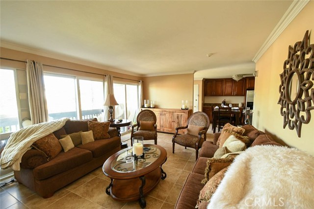 Living Room w/view of outdoor balcony area