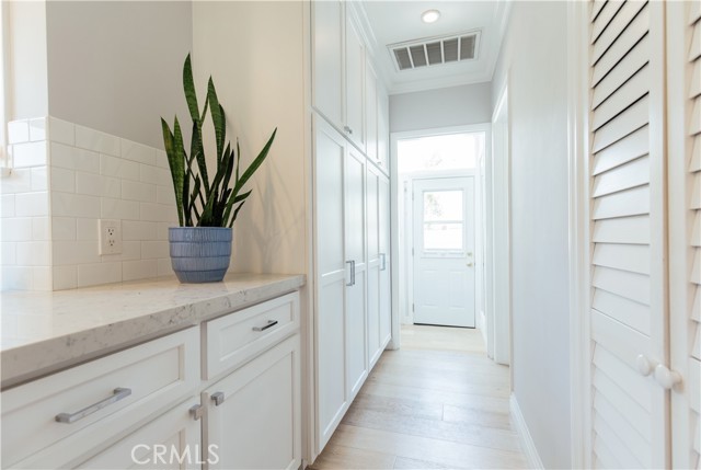 2801 Valley Drive, Manhattan Beach, California 90266, 2 Bedrooms Bedrooms, ,1 BathroomBathrooms,Residential,Sold,Valley,SB21130648