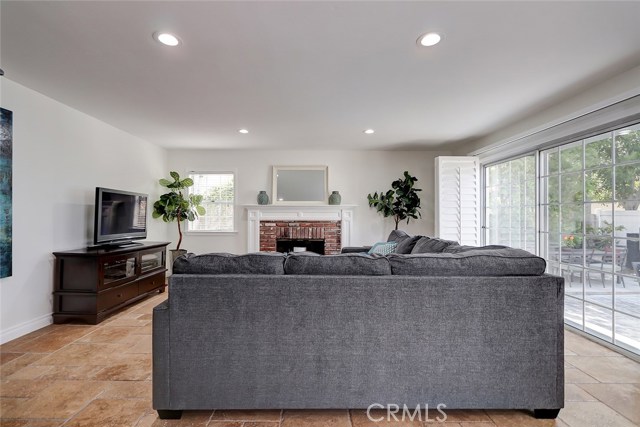 2231 Gates Avenue, Redondo Beach, California 90278, 4 Bedrooms Bedrooms, ,2 BathroomsBathrooms,Residential,Sold,Gates,SB20123083