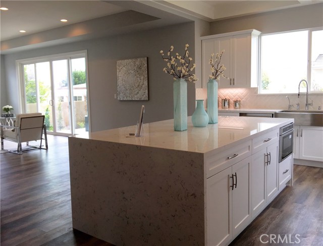 2417 Graham Avenue, Redondo Beach, California 90278, 5 Bedrooms Bedrooms, ,4 BathroomsBathrooms,Residential,Sold,Graham,SB18142086