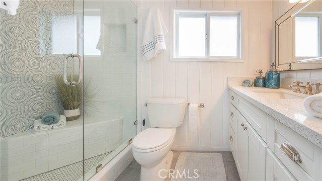 Master bath upstairs
