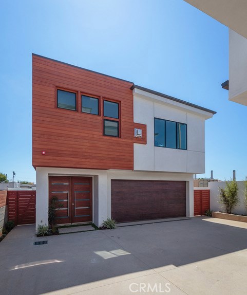 521 Gertruda, Redondo Beach, California 90277, 3 Bedrooms Bedrooms, ,4 BathroomsBathrooms,Residential,Sold,Gertruda,PV17183472