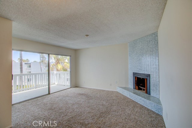 640 The Village, Redondo Beach, California 90277, 1 Bedroom Bedrooms, ,1 BathroomBathrooms,Residential,Sold,The Village,CV21150767
