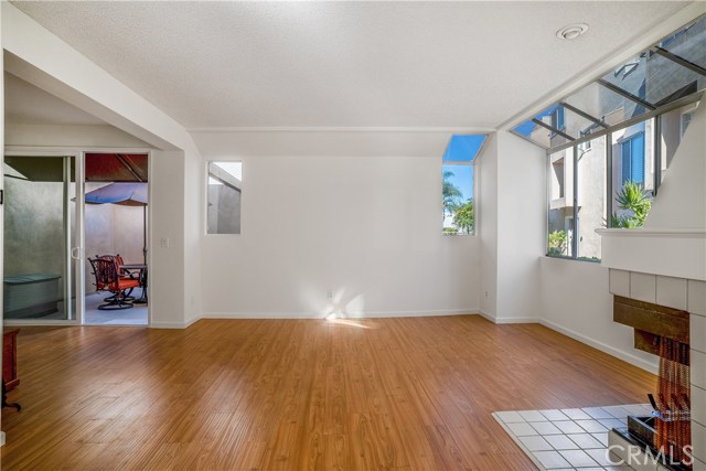 501 Herondo Street, Hermosa Beach, California 90254, 2 Bedrooms Bedrooms, ,1 BathroomBathrooms,Residential,Sold,Herondo,SB19249548