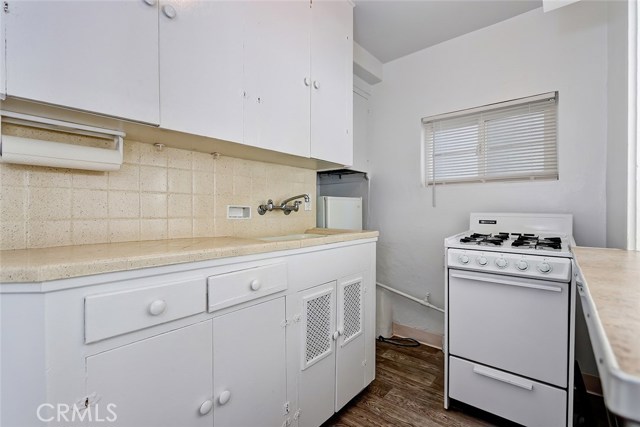 2302 Ozone Court, Hermosa Beach, California 90254, 1 Bedroom Bedrooms, ,2 BathroomsBathrooms,Residential,Sold,Ozone,SB18268749