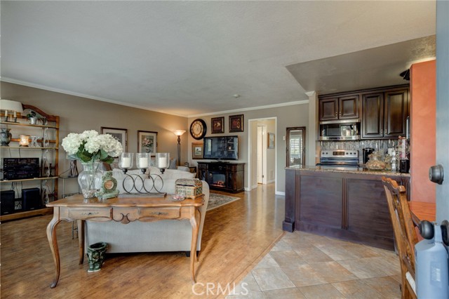 631 Prospect Avenue, Redondo Beach, California 90277, 2 Bedrooms Bedrooms, ,2 BathroomsBathrooms,Residential,Sold,Prospect,SB21042569