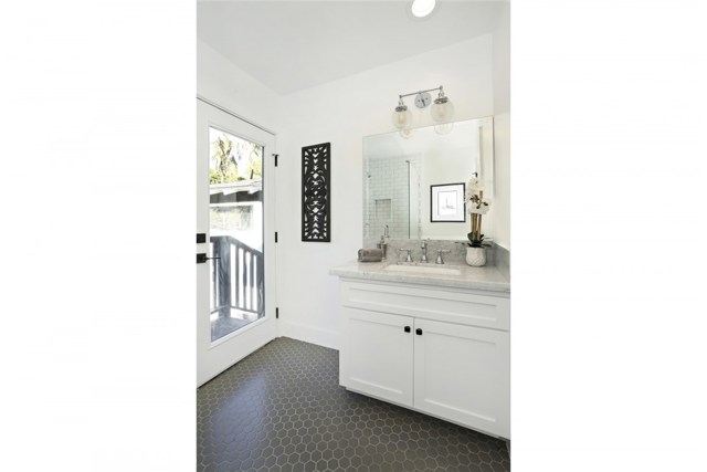 5 HARBOR SIGHT Drive, Rolling Hills Estates, California 90274, 4 Bedrooms Bedrooms, ,4 BathroomsBathrooms,Residential,Sold,HARBOR SIGHT,PV17263369