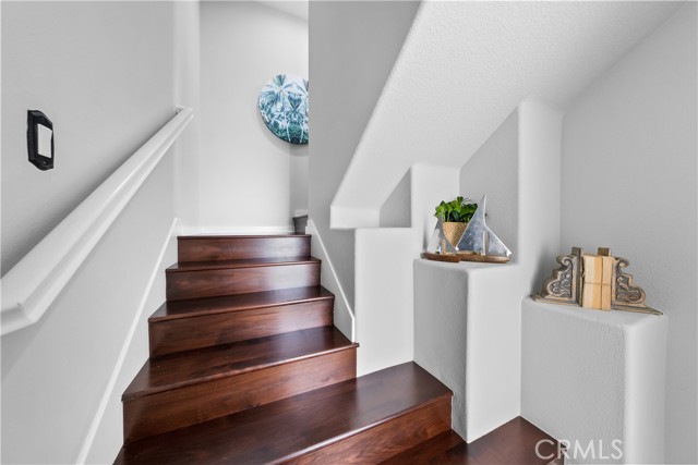 2 Bed Home for Sale in Hawthorne, California