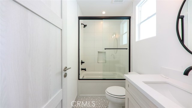 1018 Avenue A, Redondo Beach, California 90277, 6 Bedrooms Bedrooms, ,6 BathroomsBathrooms,Residential,Sold,Avenue A,PV20118056