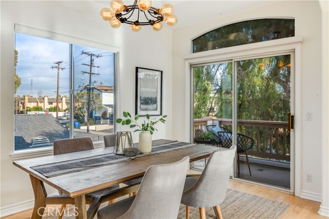 2225 Mathews Avenue, Redondo Beach, California 90278, 3 Bedrooms Bedrooms, ,2 BathroomsBathrooms,Residential,Sold,Mathews,PV21085023