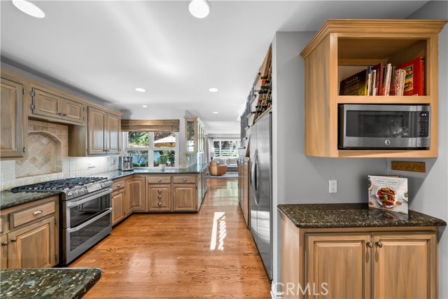 14 Ranchview Road, Rolling Hills Estates, California 90274, 4 Bedrooms Bedrooms, ,3 BathroomsBathrooms,Residential,Sold,Ranchview,SB21085566