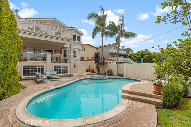 519 Juanita Avenue, Redondo Beach, California 90277, 5 Bedrooms Bedrooms, ,2 BathroomsBathrooms,Residential,Sold,Juanita,SB21138287