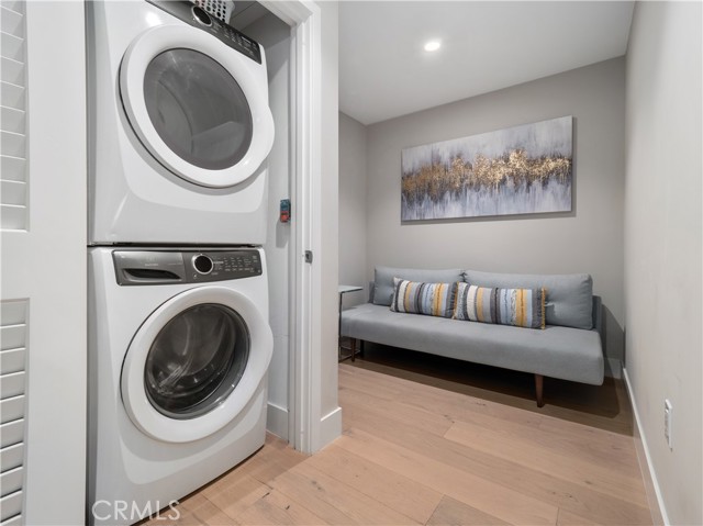 1920 Pacific Coast Hwy, Redondo Beach, California 90277, 1 Bedroom Bedrooms, ,1 BathroomBathrooms,Residential,Sold,Pacific Coast Hwy,PV21152932