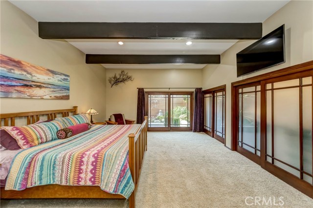 !st floor Spectacular 20X21 Master Bedroom & 21 ft of organized closets