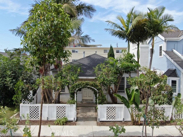 Photo of 215 4th Street, Seal Beach, CA 90740