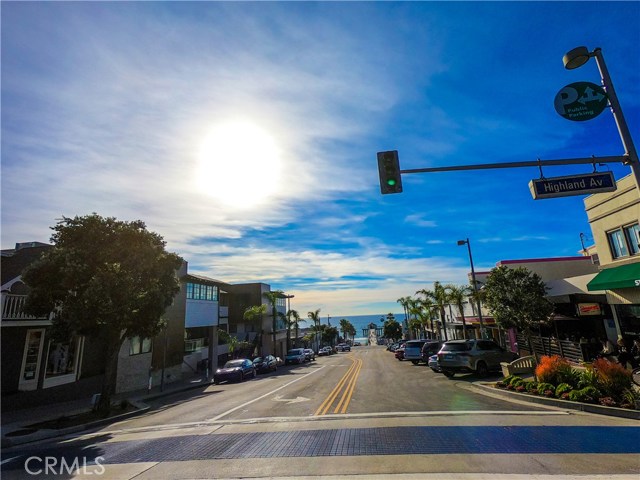 Dowtown Manhattan Beach