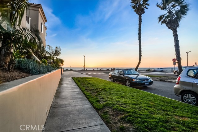 1800 Esplanade, Redondo Beach, California 90277, 3 Bedrooms Bedrooms, ,2 BathroomsBathrooms,Residential,Sold,Esplanade,SB18062659