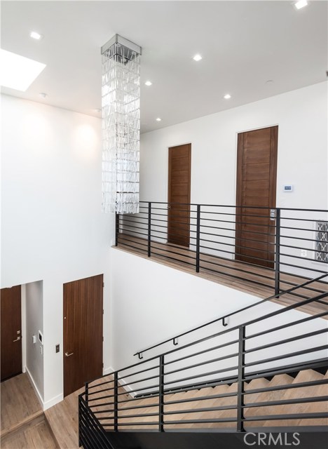 465 36th Place, Manhattan Beach, California 90266, 5 Bedrooms Bedrooms, ,6 BathroomsBathrooms,Residential,Sold,36th Place,SB19099340