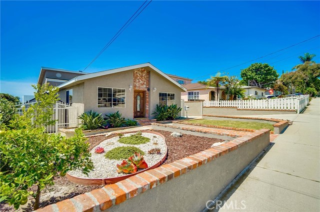 2412 Ives Lane, Redondo Beach, California 90278, 3 Bedrooms Bedrooms, ,2 BathroomsBathrooms,Residential,Sold,Ives,SB20100706