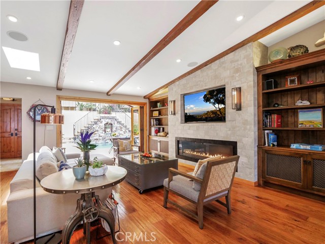 592 Via Almar, Palos Verdes Estates, California 90274, 4 Bedrooms Bedrooms, ,4 BathroomsBathrooms,Residential,Sold,Via Almar,SB21138248