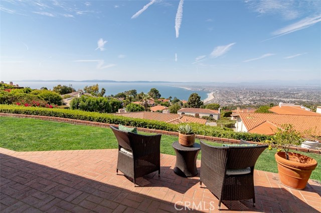 2305 Via Acalones, Palos Verdes Estates, California 90274, 3 Bedrooms Bedrooms, ,2 BathroomsBathrooms,Residential,Sold,Via Acalones,SB19041720