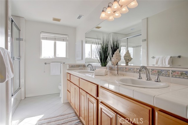 1805 Lynngrove Drive, Manhattan Beach, California 90266, 5 Bedrooms Bedrooms, ,3 BathroomsBathrooms,Residential,Sold,Lynngrove,SB21026495
