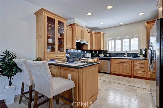 2100 Blossom Lane, Redondo Beach, California 90278, 3 Bedrooms Bedrooms, ,2 BathroomsBathrooms,Residential,Sold,Blossom,SB19051216