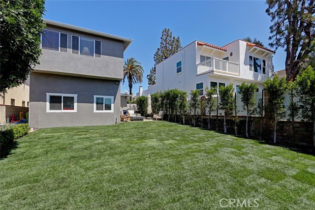 652 Avenue B, Redondo Beach, California 90277, 4 Bedrooms Bedrooms, ,3 BathroomsBathrooms,Residential,Sold,Avenue B,SB18094863