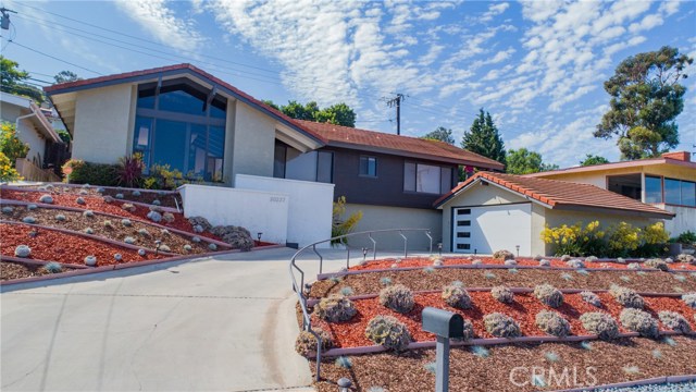 30237 Kingsridge Drive, Rancho Palos Verdes, California 90275, 3 Bedrooms Bedrooms, ,2 BathroomsBathrooms,Residential,Sold,Kingsridge,OC19264920