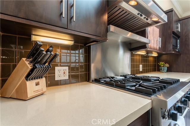 528 24th Street, Manhattan Beach, California 90266, 2 Bedrooms Bedrooms, ,1 BathroomBathrooms,Residential,Sold,24th,SB21090047