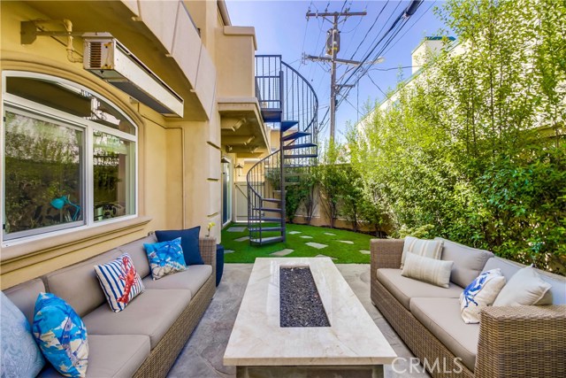 1103 Catalina Avenue, Redondo Beach, California 90277, 3 Bedrooms Bedrooms, ,1 BathroomBathrooms,Residential,Sold,Catalina,SB17200799