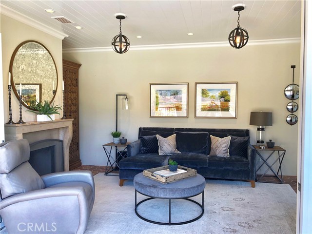 505 17th Street, Manhattan Beach, California 90266, 2 Bedrooms Bedrooms, ,2 BathroomsBathrooms,Residential,Sold,17th,SB19222936