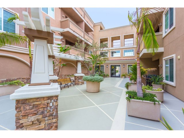 2750 Artesia Boulevard, Redondo Beach, California 90278, 1 Bedroom Bedrooms, ,1 BathroomBathrooms,Residential,Sold,Artesia,SB20060310