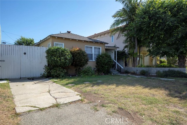 704 36th Street, Manhattan Beach, California 90266, 2 Bedrooms Bedrooms, ,1 BathroomBathrooms,Residential,Sold,36th,SB19176268