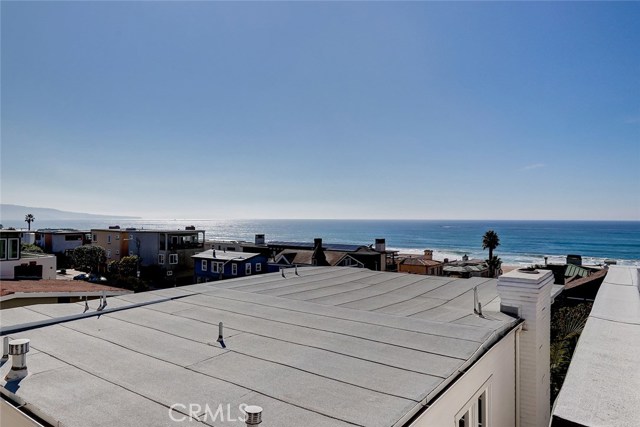 405 Bayview Drive, Manhattan Beach, California 90266, 3 Bedrooms Bedrooms, ,2 BathroomsBathrooms,Residential,Sold,Bayview,SB20023357