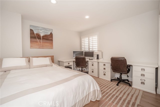 702 Juanita Avenue, Redondo Beach, California 90277, 4 Bedrooms Bedrooms, ,3 BathroomsBathrooms,Residential,Sold,Juanita,PW20121248