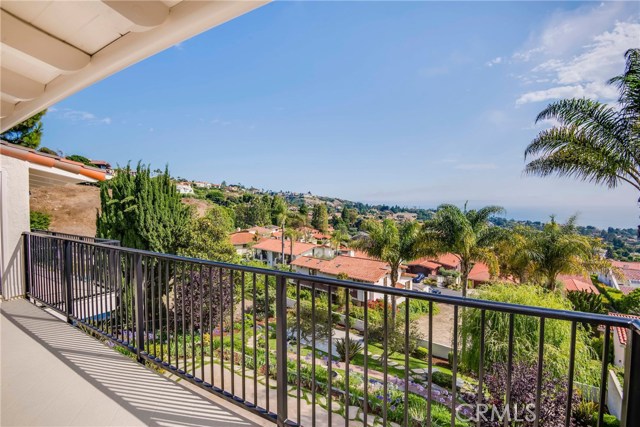 1352 Via Romero, Palos Verdes Estates, California 90274, 4 Bedrooms Bedrooms, ,2 BathroomsBathrooms,Residential,Sold,Via Romero,SB17152847