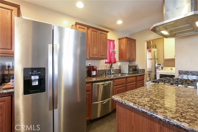 18518 Grevillea Avenue, Redondo Beach, California 90278, 3 Bedrooms Bedrooms, ,2 BathroomsBathrooms,Residential,Sold,Grevillea,PV19044095