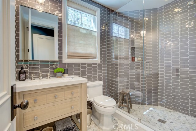 2301 Laurel Avenue, Manhattan Beach, California 90266, 5 Bedrooms Bedrooms, ,4 BathroomsBathrooms,Residential,Sold,Laurel,SB20111754