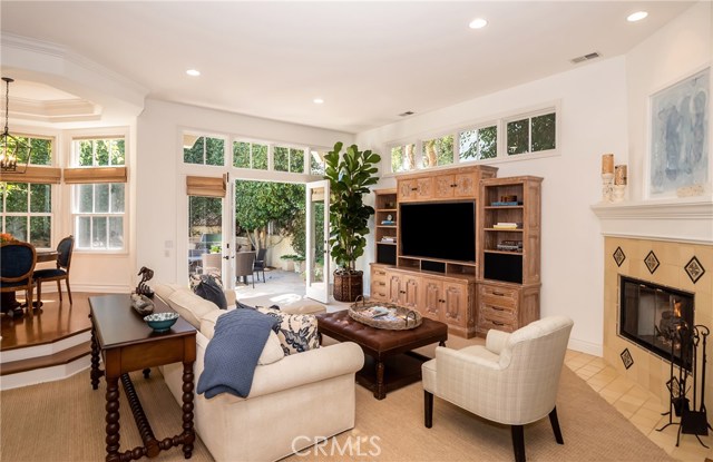 2306 John Street, Manhattan Beach, California 90266, 5 Bedrooms Bedrooms, ,4 BathroomsBathrooms,Residential,Sold,John,SB19259547