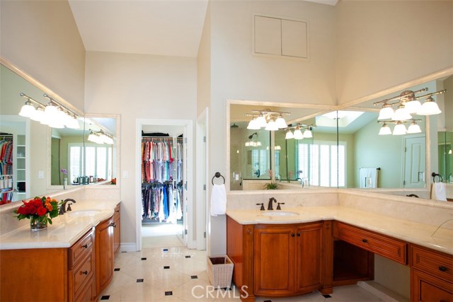 2909 Maple Avenue, Manhattan Beach, California 90266, 5 Bedrooms Bedrooms, ,3 BathroomsBathrooms,Residential,Sold,Maple,SB19265504