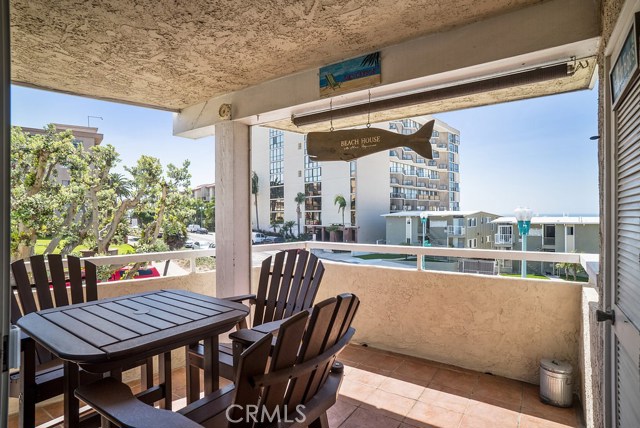 428 Esplanade, Redondo Beach, California 90277, 2 Bedrooms Bedrooms, ,2 BathroomsBathrooms,Residential,Sold,Esplanade,SB18082692